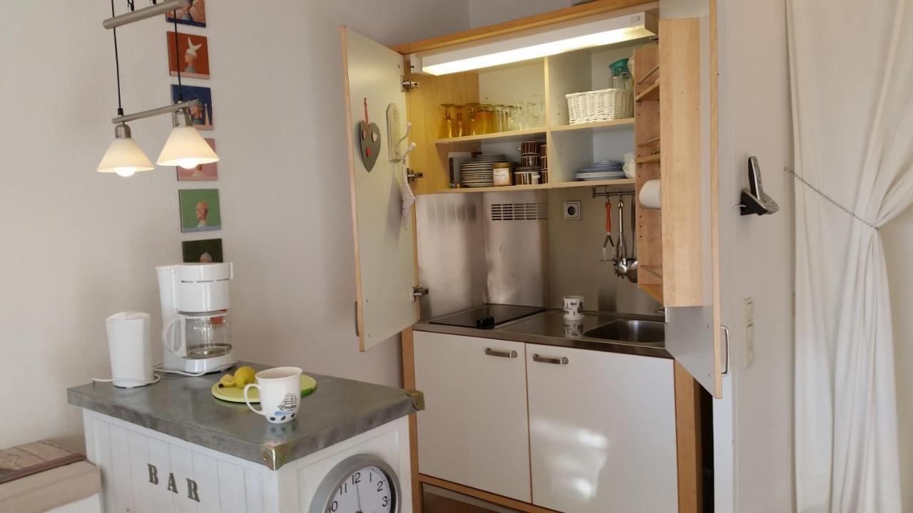 Zum Wohlfuehlen Ferienwohnung Fuer Max 5 Erwachsene Und 1 Kind, Schwimmbad Vor Der Tuer, Tiere Erlaubt Sierksdorf Bagian luar foto